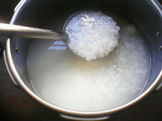 大米粥水和米的比例（大米粥煮多久）