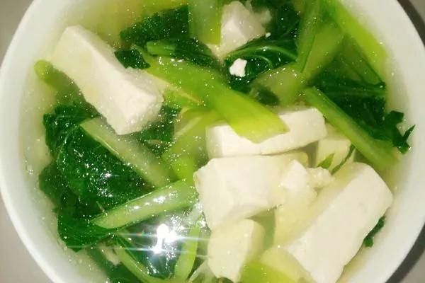 河蚌豆腐汤的做法,怎么做河蚌汤（河蚌豆腐汤的做法窍门）